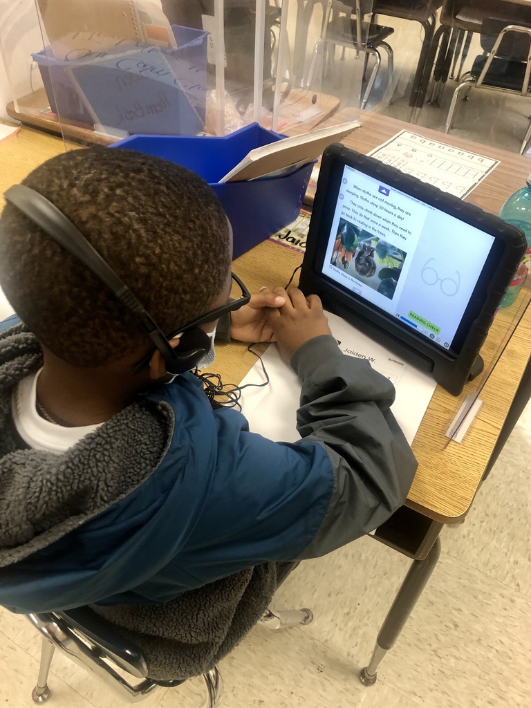 Our scholar, Jaiden, from Ms. Ansburg's 1st grade class actively engaged in reading on iReady.