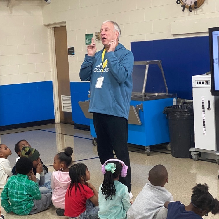 Mr. Leech shared memories with students at Mohawk Primary Center!